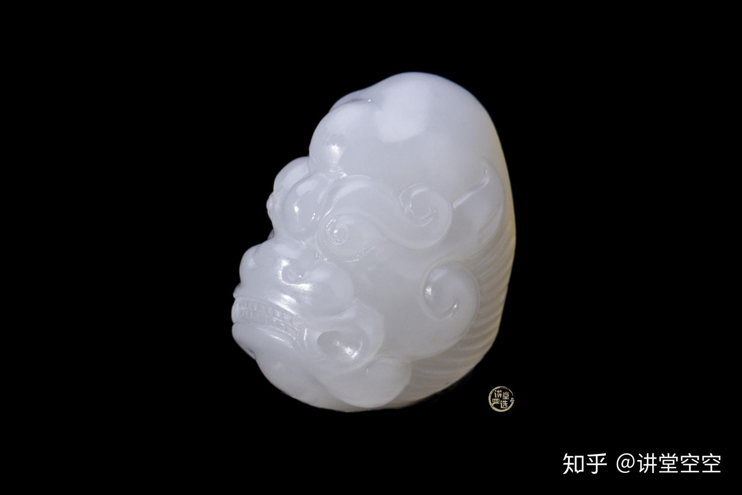 新疆手工玉石手镯新疆手工玉石手镯新疆手工玉石手镯